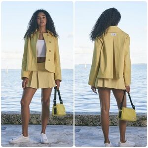 New! We-ar4 The 98 Mini Yellow Pleated 90s Mini Skirt 💛 Large! NWT!